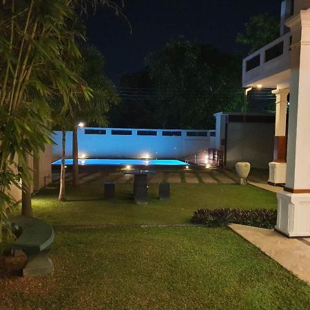 So What Boutique Hotel Negombo Exterior foto